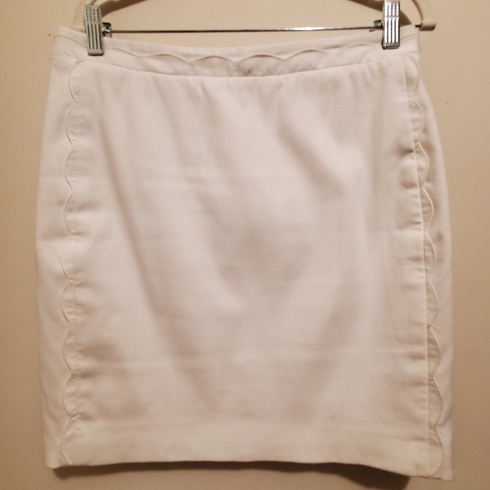 Banana Republic Scalloped Trim White Skirt Size 6